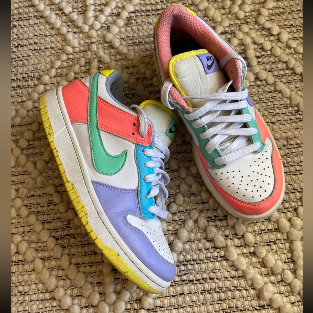 Nike Dunk Low SE Easter Candy Size‎ 5.5 Women’s